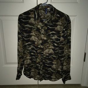 Long sleeve button up shirt